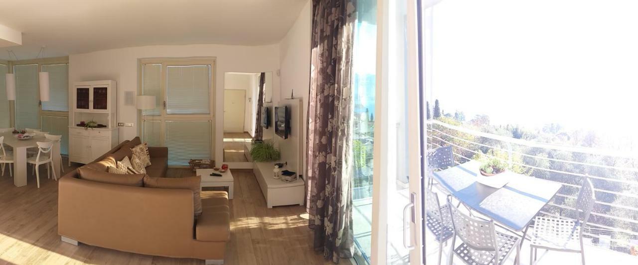 شقة Residenza Simona ميزّيجرا المظهر الخارجي الصورة